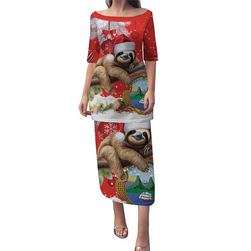 Christmas Costa Rica Puletasi A Cheerful Sloth Wearing a Santa Hat - Wonder Print Shop