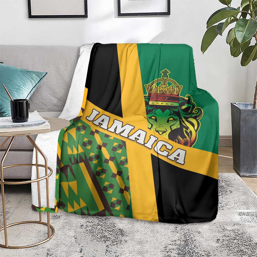 Jamaica lion Rastafarian blanket on seat, green yellow and black with lion crest