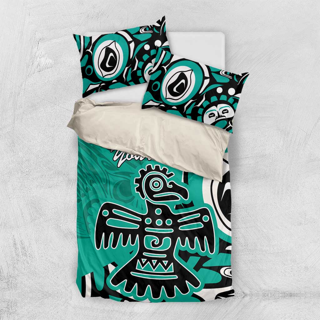 Turquoise eagle bedding set with matching pillowcases, black and white tribal pattern
