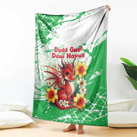 Wales Saint David’s Day Personalized Blanket Funny Welsh Dragon Daffodil - Wonder Print Shop