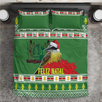 Green Feliz Natal duvet set with bird illustration, festive trim, and two pillowcases
