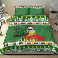 Green bedding set featuring Feliz Natal text, illustrated bird, and matching pillowcases