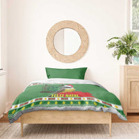 Green Feliz Natal bedding set with bird design, festive borders, and matching pillowcases