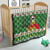 Green quilt for kids featuring bird with Santa hat, “Feliz Natal” banner, and festive trim.