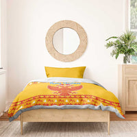 Yellow Christmas bedding set with “Merry Christmas” and double-headed eagle on duvet, red accents