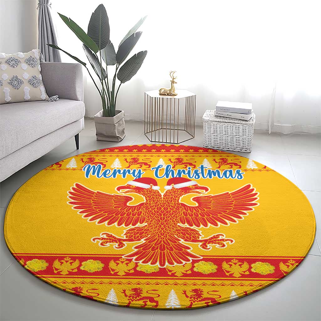 Round yellow Christmas rug with large double-headed eagle and “Merry Christmas” display