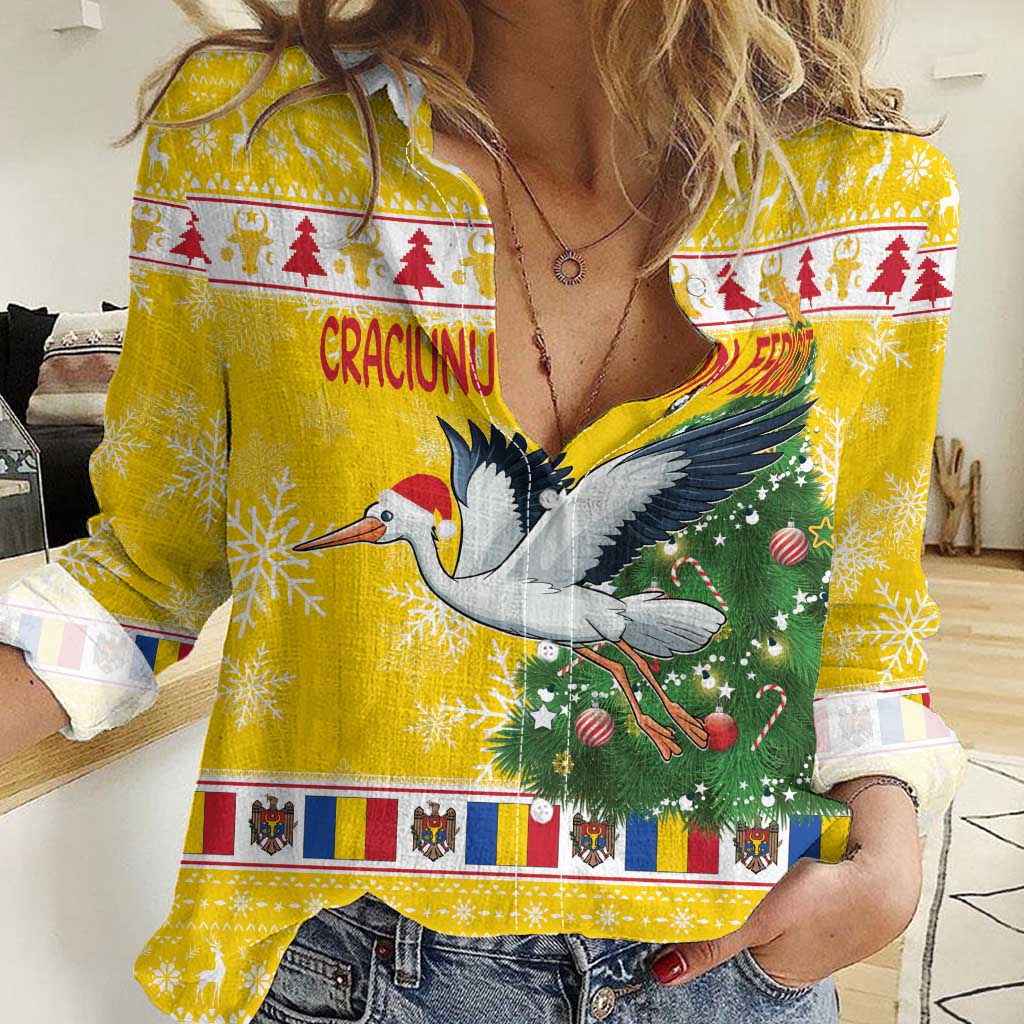 Moldova Christmas Women Casual Shirt White Stork Santa With Christmas Tree - Wonder Print Shop