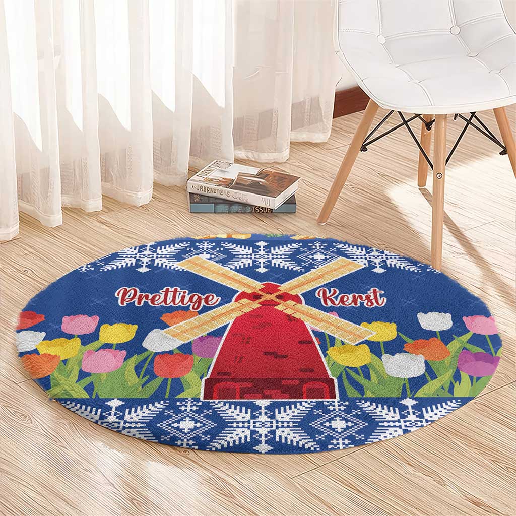 Blue round Christmas rug with windmill and tulips, blue-and-white snowflake edge, “Prettige Kerst”