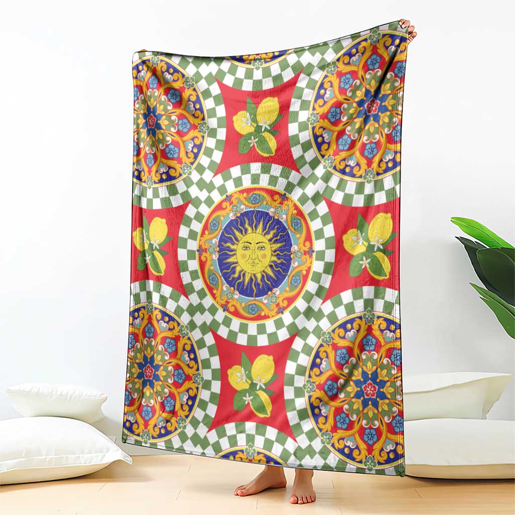 Green Sicilian Majolica Lemon Sun Art Blanket