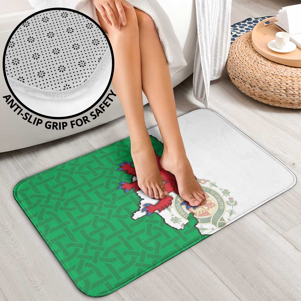 Montgomeryshire Wales Bathroom Set Map and Emblem Celtic Style - Wonder Print Shop