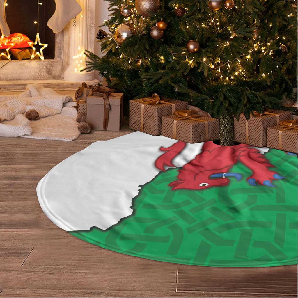 Montgomeryshire Wales Tree Skirt Map and Emblem Celtic Style - Wonder Print Shop