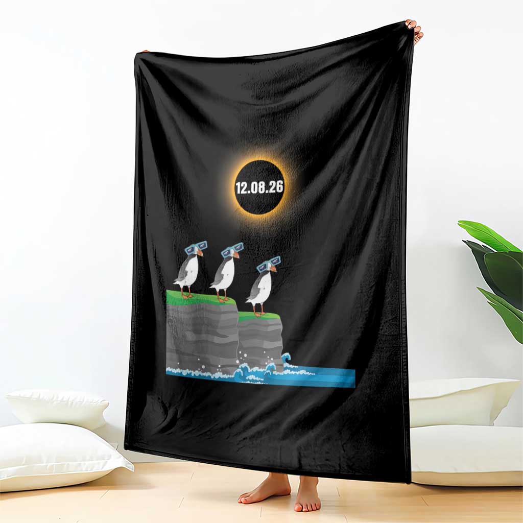 Cute Cartoon Puffins 2026 Total Solar Eclipse Throw Blanket August 12 Totality Funny Astronomy Gift