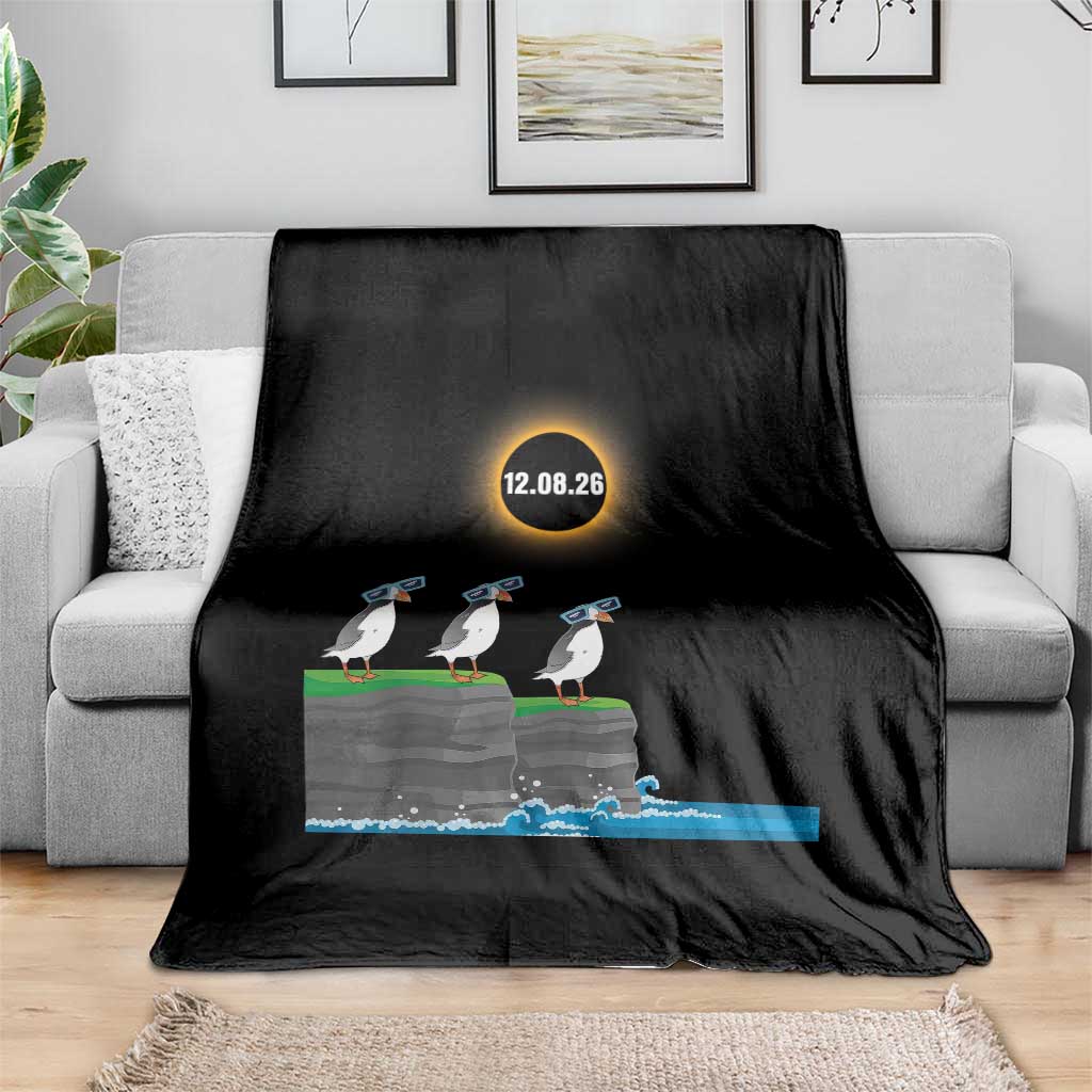 Cute Cartoon Puffins 2026 Total Solar Eclipse Throw Blanket August 12 Totality Funny Astronomy Gift