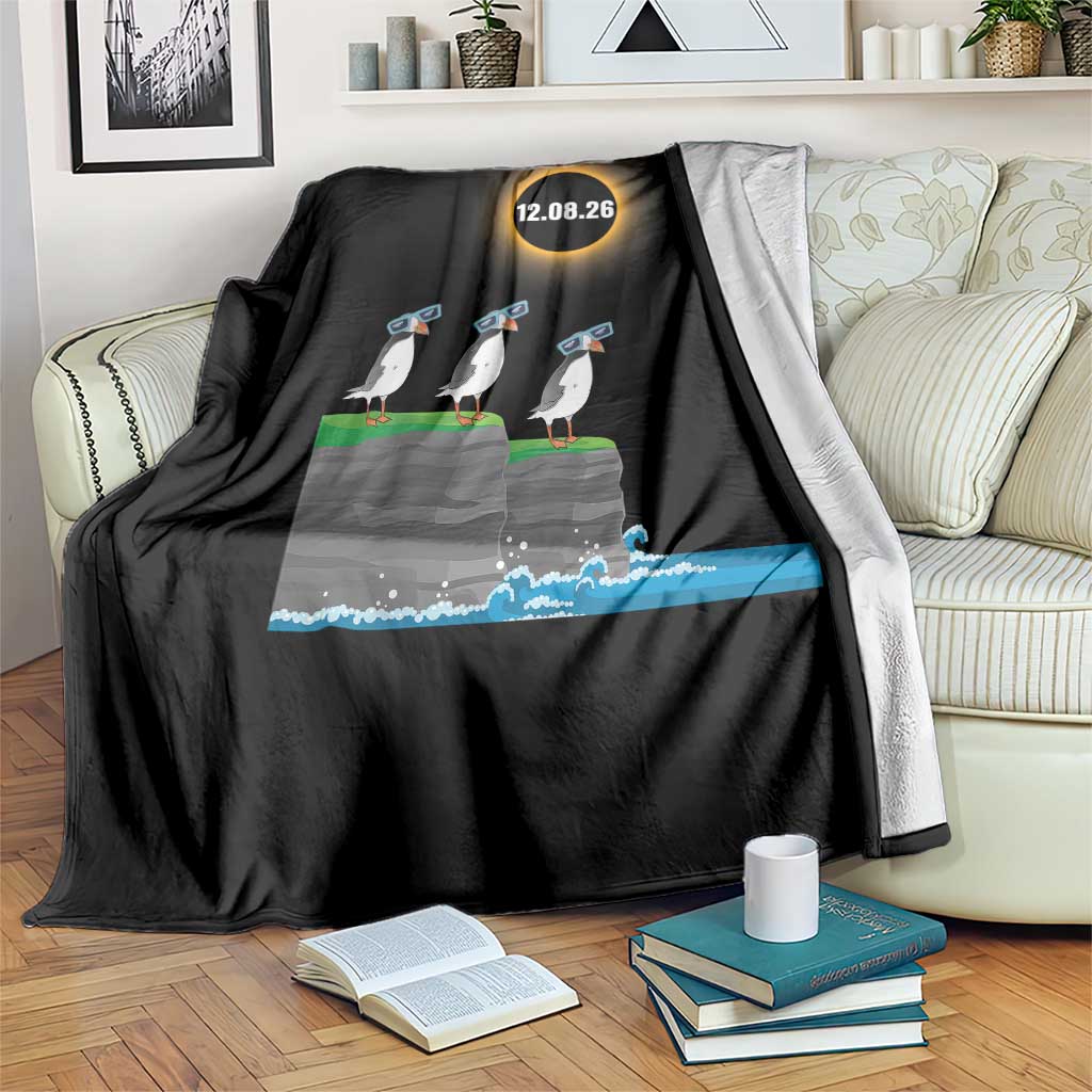 Cute Cartoon Puffins 2026 Total Solar Eclipse Throw Blanket August 12 Totality Funny Astronomy Gift