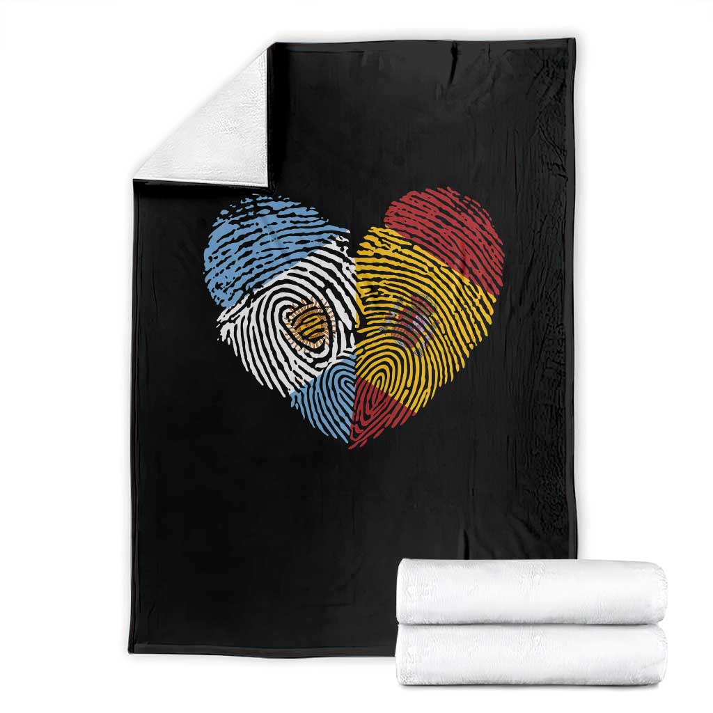 Argentina Spain Flag Mixed Roots Fingerprint Heart Graphic Throw Blanket Argentine Spanish Dual Heritage Hispanic Pride Match Day