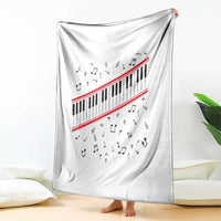 Piano Keyboard Graphic Throw Blanket Musical Notes Alignment Pianist