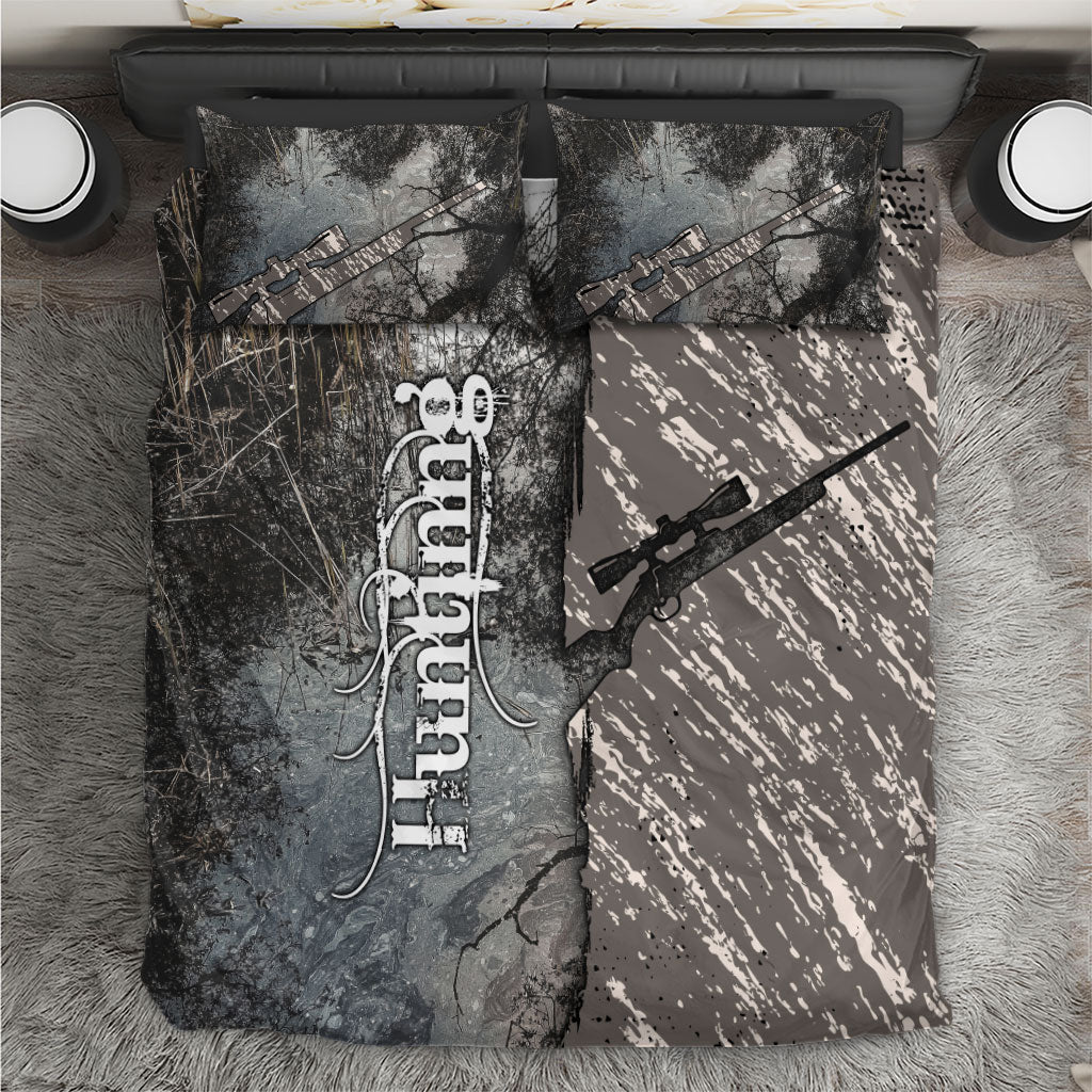 Hunting Rifle Bedding Set Grunge Wilderness Marsh Scene with Rustic Outdoor