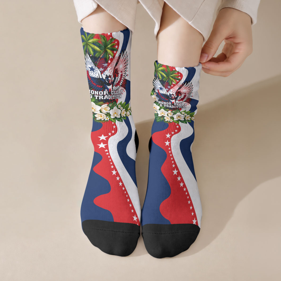 Panama Flag Day Crew Socks Patriotic Eagle Flag Heritage Honor Glory Tradition