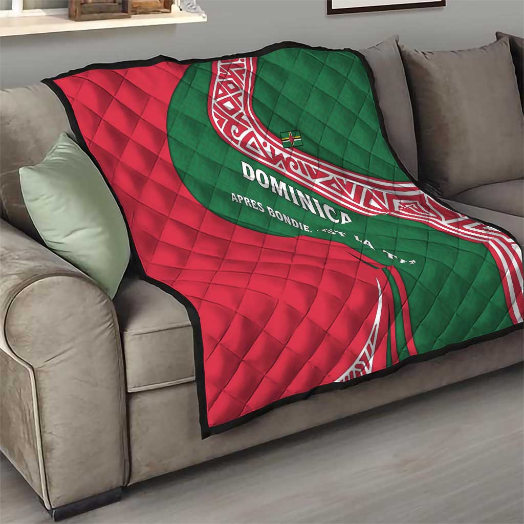 Dominica Quilt with Sisserou Parrot and Tribal Pattern Design - Wonder Print Shop