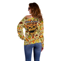 Multicolor off-shoulder sweater with pizza-skull graphic, long sleeves