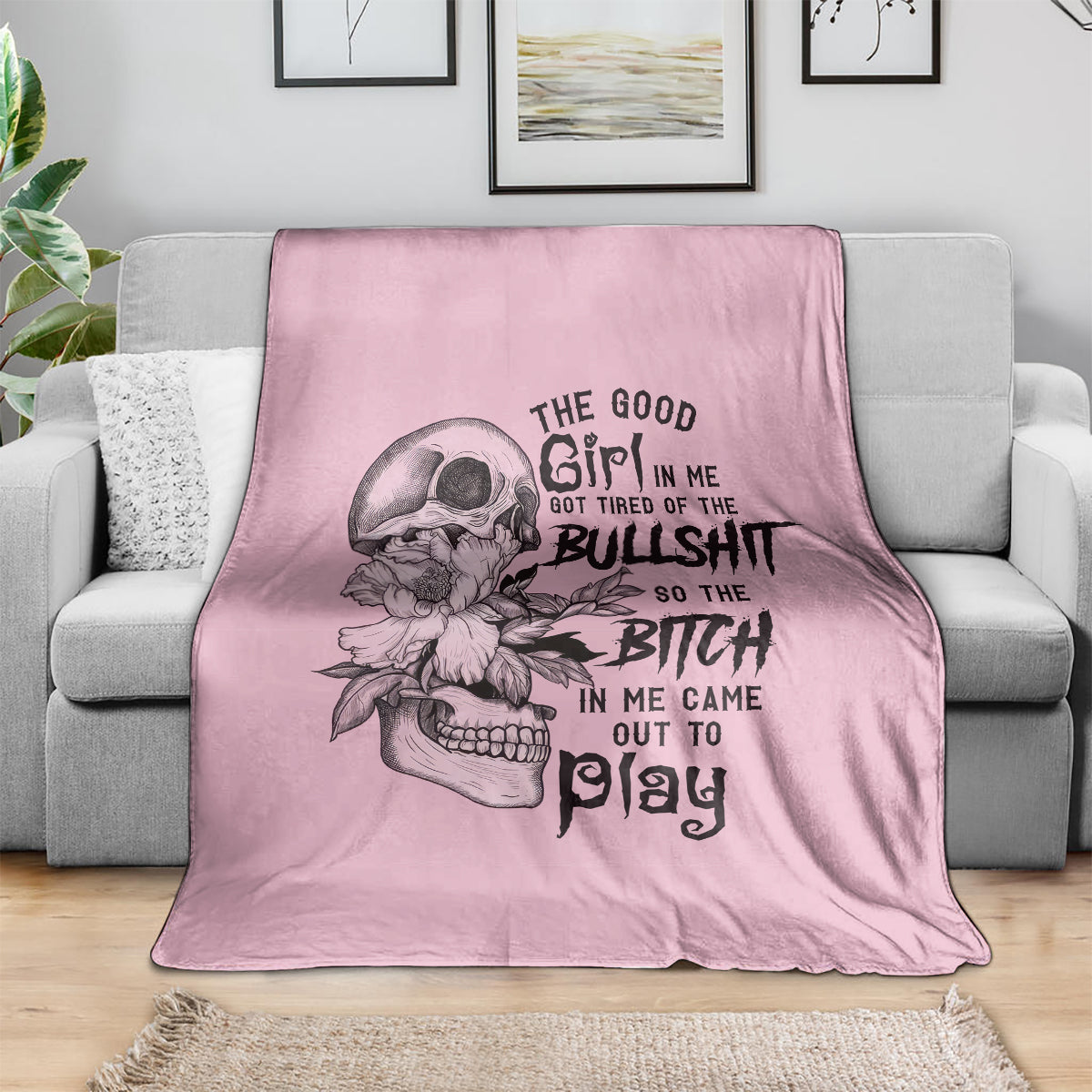 the-good-girl-in-me-got-tired-skull-blanket