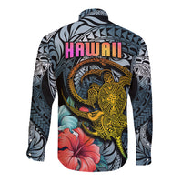 Long-sleeve button shirt back, HAWAII text, yellow turtle with floral tribal print