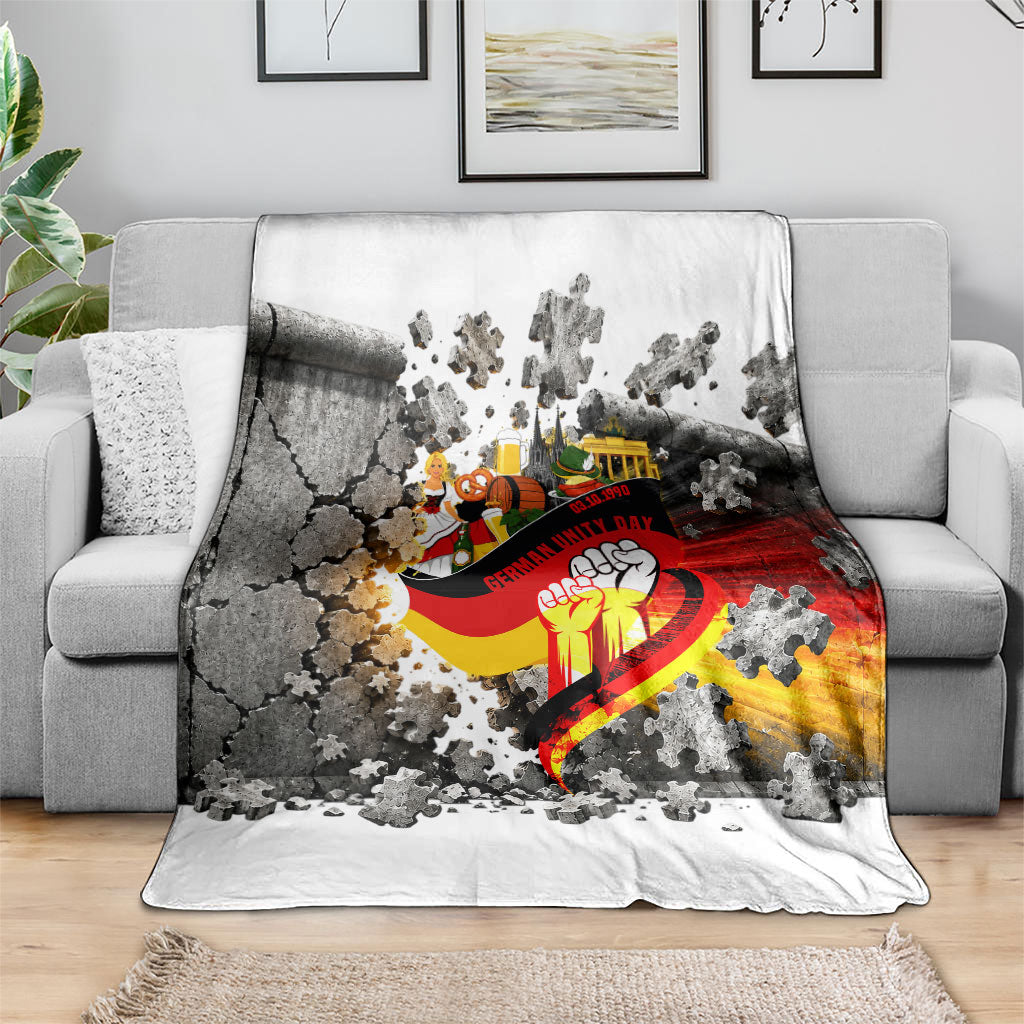 German Unity Day Blanket Cracked Wall Flag Graphic Unity Fist