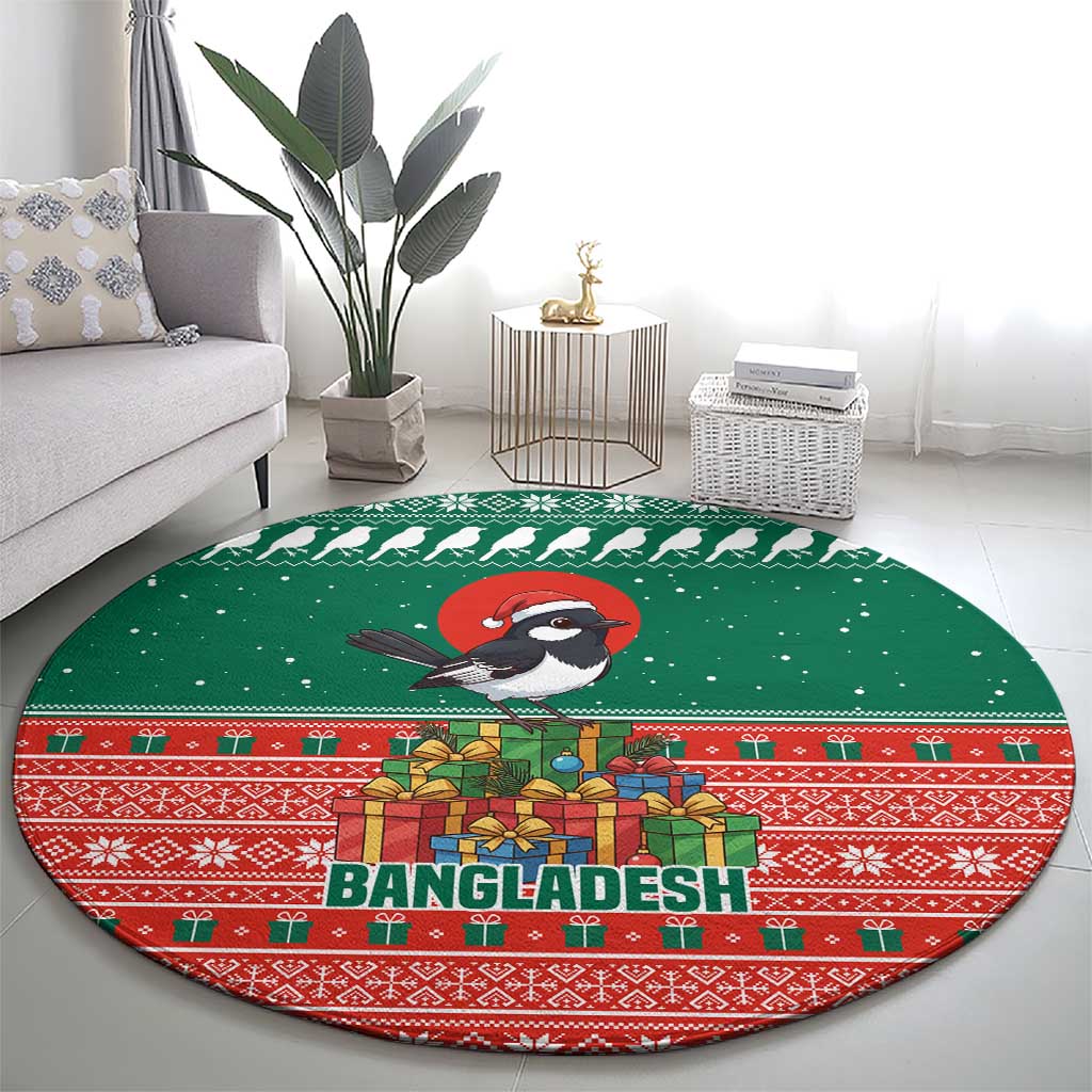 Bangladesh Christmas Round Carpet with Black-Capped Bird Gift Stack and Green Red Snowflake Pattern - Wonder Print Shop