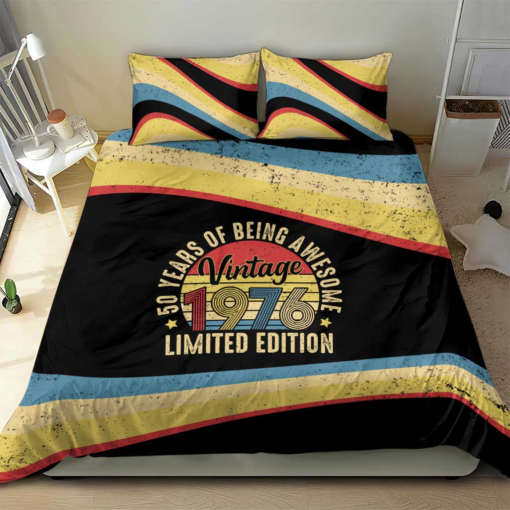 Vintage 1976 Birthday Celebration Bedding Set 50th Birthday for Him - Retro Distressed Stripe Pattern