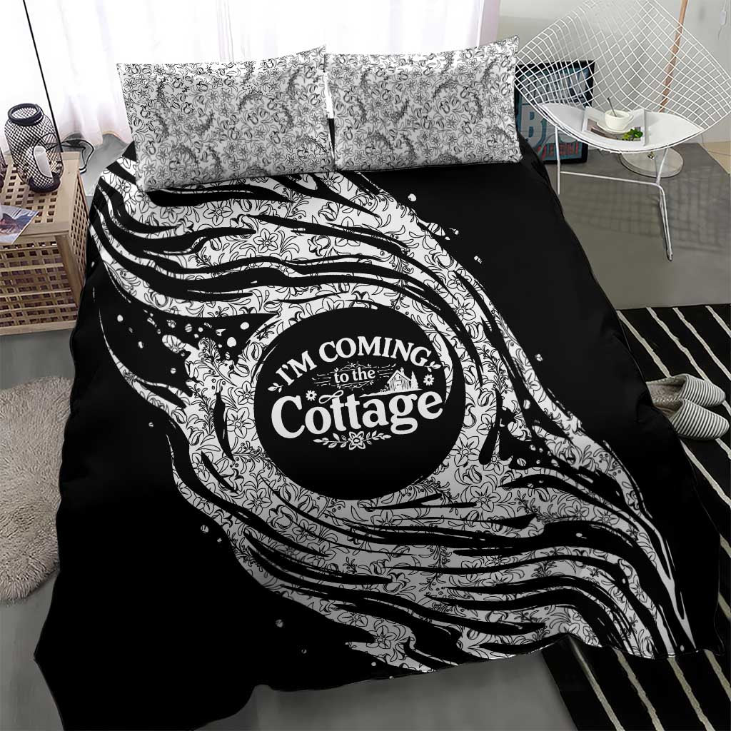 I'm Coming to the Cottage Bedding Set with Hand-Drawn Floral Pattern