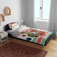 Madagascar Christmas Bedding Set with Lemur Santa Hat Holiday Tree and Festive Pattern - Wonder Print Shop