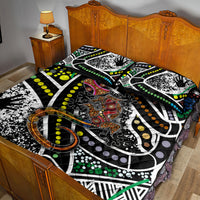 Multicolor lizard pattern quilt bed set with two pillows, geometric stripes and dots
