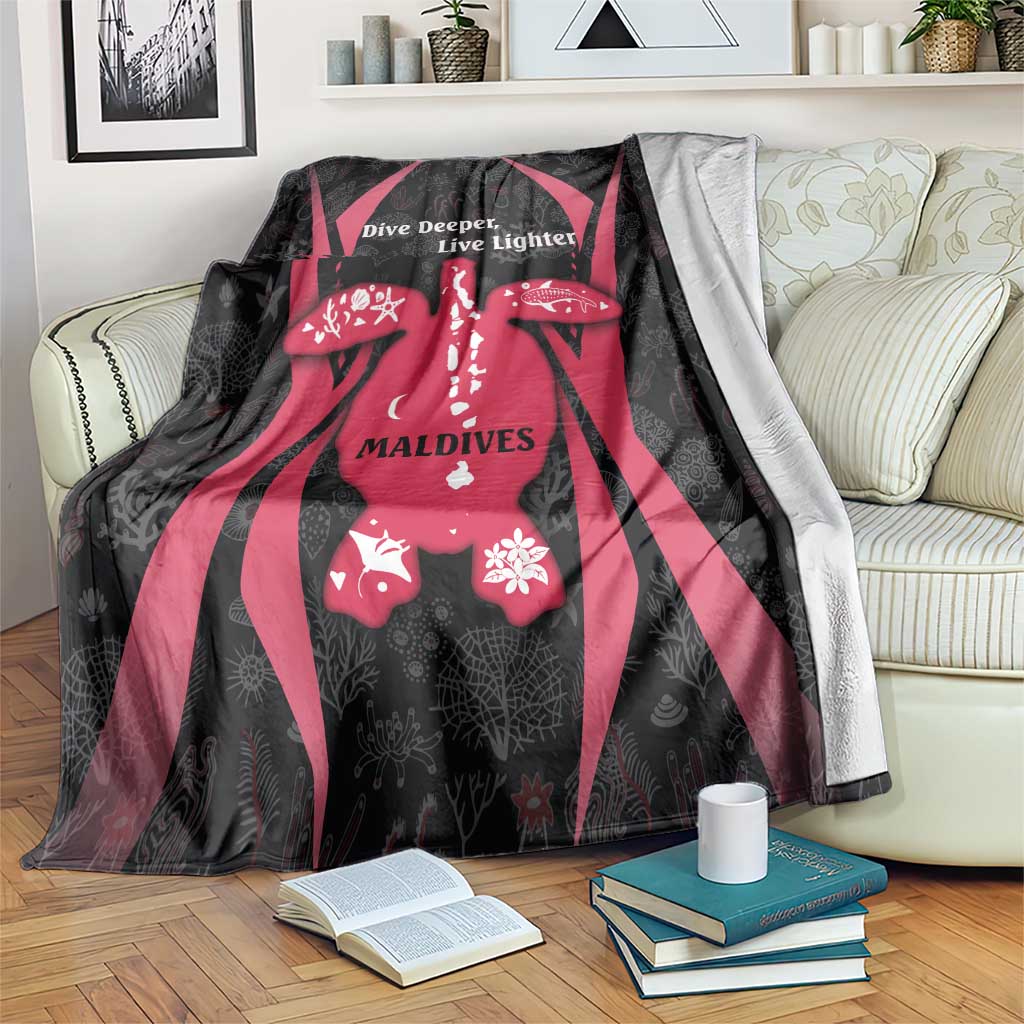 Maldives Dive Turtle Blanket with Coral Reef Pattern and Island Spirit Slogan
