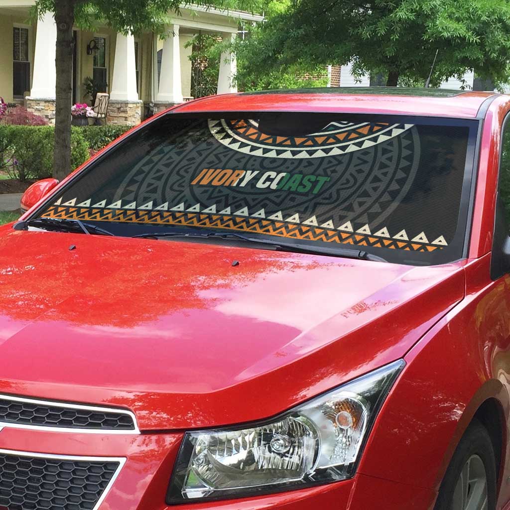 Auto sun shade with IVORY COAST geometric band and triangle details