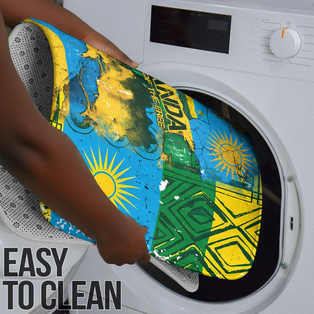 Rwanda Independence Day Bathroom Set Distressed Grunge Flag Design - Broken Chains And 1962 Graphic