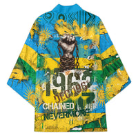 Rwanda Independence Day Kimono Distressed Grunge Flag Design - Broken Chains And 1962 Graphic