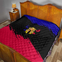 Andorra Quilt with Eagle Eyes and Paint Stroke Design - Wonder Print Shop