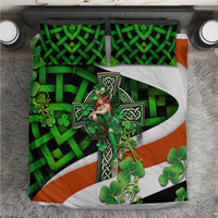 Green, black and orange Irish-themed bedding set with clover pattern and central lucky girl art