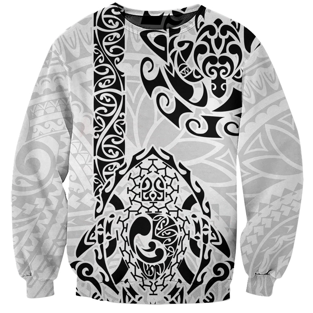 Black and white Polynesian turtle graphic sweatshirt, long sleeves and crew neck