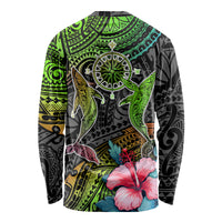 Unisex long-sleeve shirt with compass and twin whale motifs, green-black gradient, hibiscus