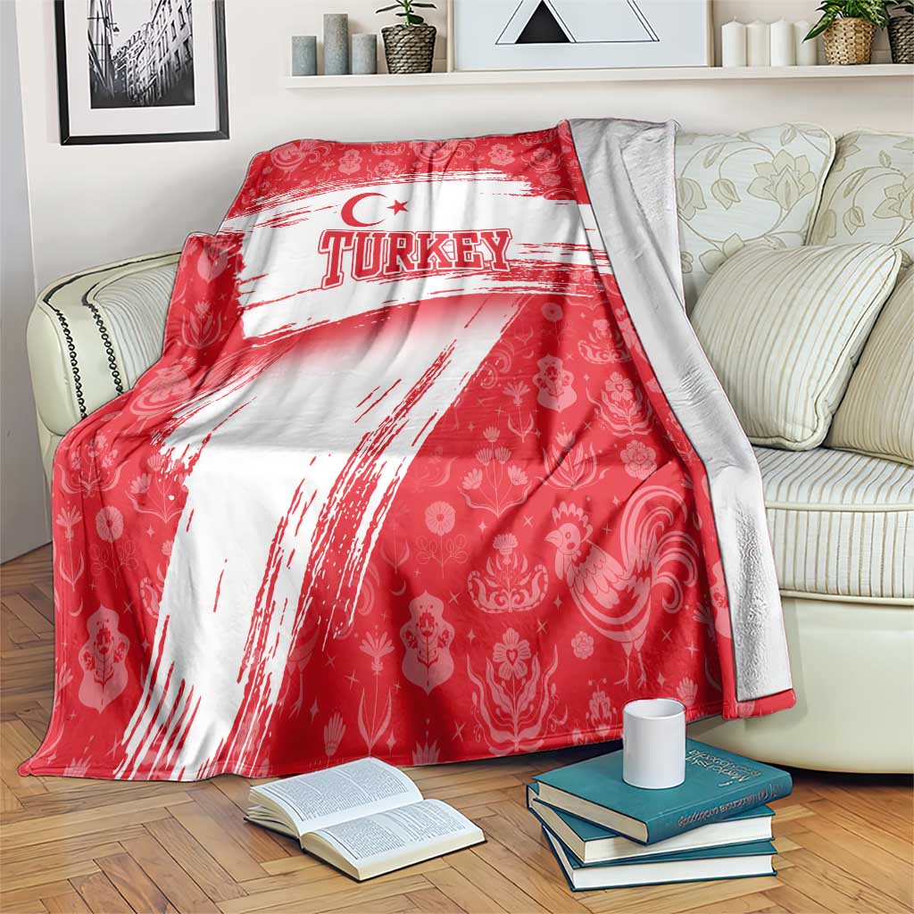 Turkey National Flag and Pattern Design Blanket with Red Brush Stroke Effect