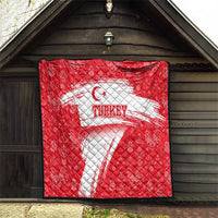 Turkey National Flag and Pattern Design Quilt with Red Brush Stroke Effect