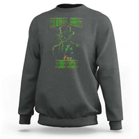 St. Patrick's Day graphic sweatshirt, dark heather, 'Kiss Me I'm iRizz' leprechaun front print