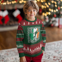 Festive knitted sweatshirt with sports graphic, green and red patterned knit