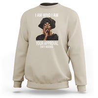 Sand beige sweatshirt with quote graphic and portrait print on the front, crewneck long sleeves.