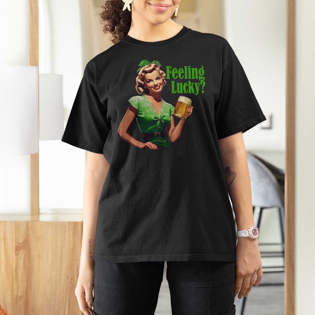 St. Patricks Day T Shirt For Women Feeling Lucky Trendy Retro