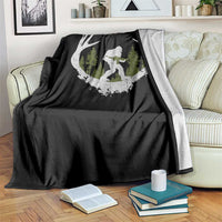 Bigfoot Gun Owner Throw Blanket Retro Deer Hunting Sasquatch Hunter Dad