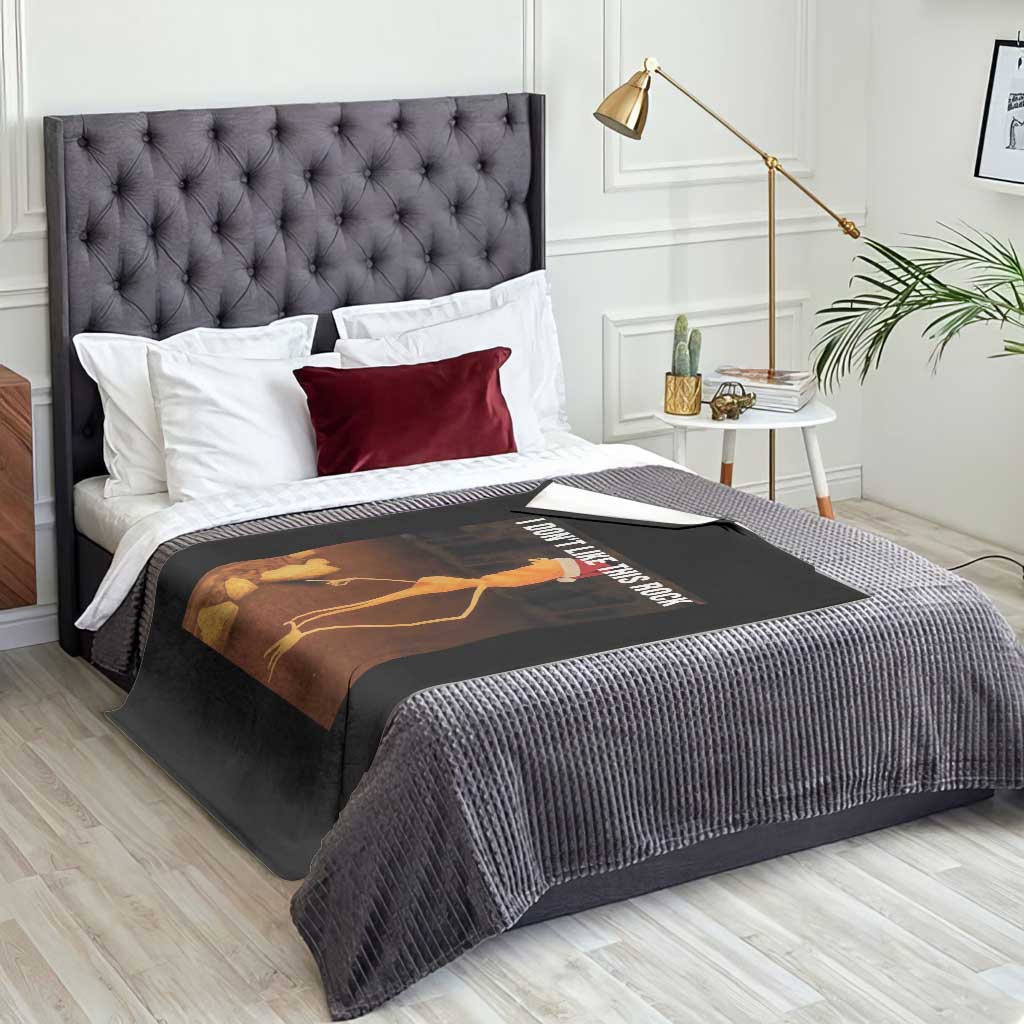 Marcus The Worm I Don't Like This Rock Throw Blanket - Wonder Print Shop