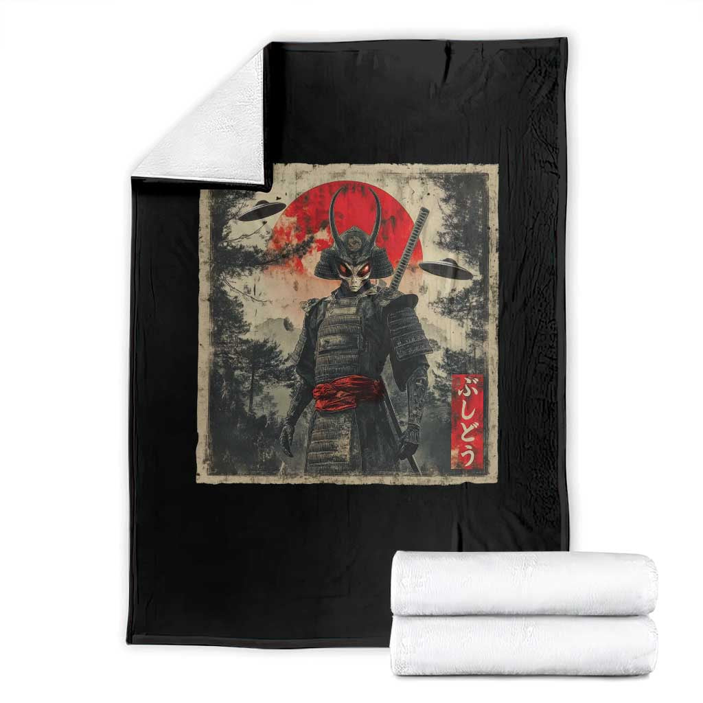 Alien Samurai Throw Blanket Vintage Japanese Art UFO Funny Ukiyo-e Warrior