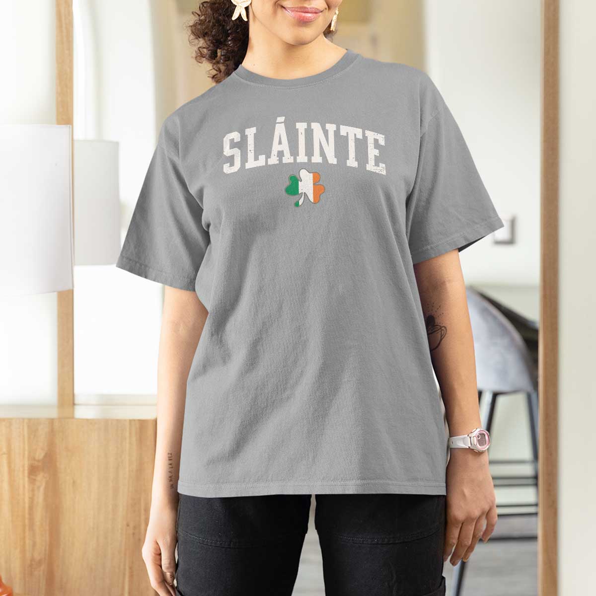 St Patricks Day T Shirt For Women Retro Slainte Shamrock Lucky Irish Day Gift